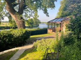 Holly Lodge, Hotel in Norwich
