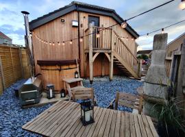 The Studio Cheddar - With Wood Fired Hot Tub, Near Cheddar Gorge