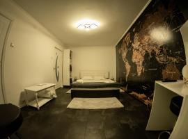 Studio Six Continents, hotel a Petroşani