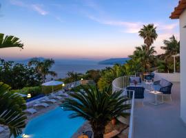 Capri Blue Luxury Villa Le Tre Monelle, hotel en Anacapri