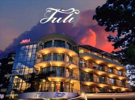 Hotel Juli, hotel Central Beach környékén a Naposparton