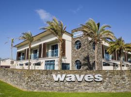 Waves, motel in Orewa