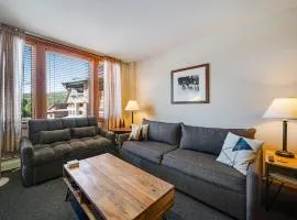 Zephyr Mountain Ski-In Ski-Out Condo
