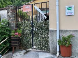 Affittacamere l'Acciuga, guest house in La Spezia