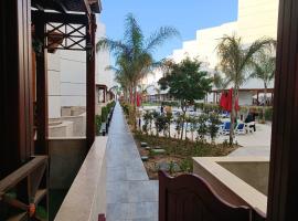 portosaid resort منتجع بورتوسعيد شاليه ارضي مع جاردن, hotel in Port Said