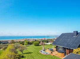 7 person holiday home in Knebel, hotel em Skødshoved Strand