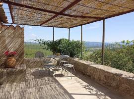 Gite avec piscine "La maison de Valentine" en Provence, rumah percutian di Montsalier