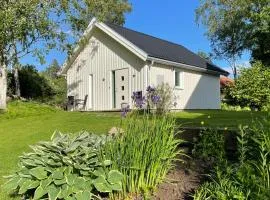 Floda, Minihus på 62m2 för plats för 4 vuxna och 2 barn