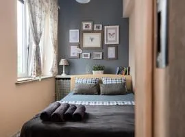 Cozy Central Apartment: Old Town/Main Station