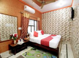 Hotel Taj Paradise Agra، فندق في آغْرا