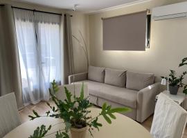 Private room among a nice Garden - Jardin en valois, hôtel à Magnac-sur-Touvre