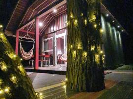 VIP Red Love house for 2, lemmikkystävällinen hotelli kohteessa Shilagalyay