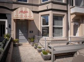 Jellyfish Apartments, íbúð í Blackpool