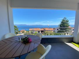 Apartment Ornela, hotel di Ravni