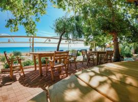 Naz Beach Bungalow Hotel in Antalya, hotel v destinaci Kızılot