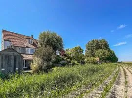 Amazing Home In Graauw