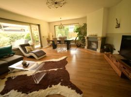 Yeti Lux - Family Garden Lodge, hotel a Garmisch-Partenkirchen