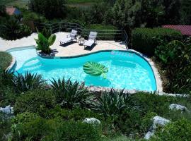 Relax tiny villas 40 meters of the beach, hotell i Korčula