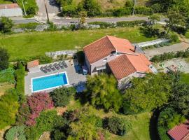Stunning Home In Svetvincenat With 3 Bedrooms, Wifi And Outdoor Swimming Pool – hotel w mieście Smoljanci