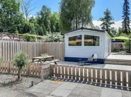 2 Bedroom Nice Home In Heinkenszand