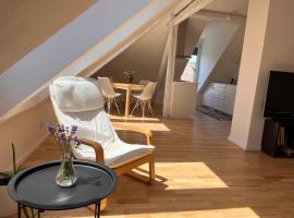 Apartment Malina - free private parking, hotel near Ilirija Sports Park, Ljubljana