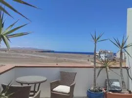 Laylas Beach Art House