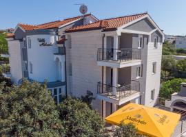 Island Resort Mihaela, hotel en Okrug Gornji