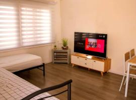 שמילה אירוח 2, holiday home in Arad