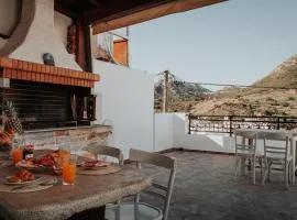 Chaniotis Home, In the heart of Kinidaros