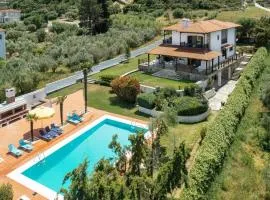 Escada Pool Villa, near Hanioti #FeelsLikeHome