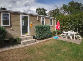 Holiday Home Camping Sokol by Interhome, proprietate de vacanță aproape de plajă din Praga