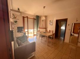APPARTAMENTO ISIDE fronte spiaggia, hotel v destinaci Fossacesia