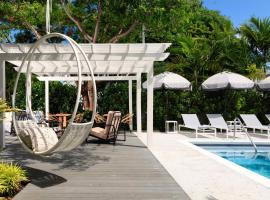 Ella's Cottages - Key West Historic Inns: Key West'te bir otel