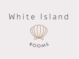 White island rooms, serviced apartment in Panteli