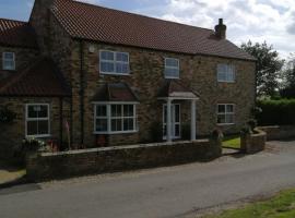 The Old School, hotel near Cadwell Park, Donington on Bain