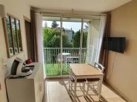 Studio lumineux au calme, vue sur le parc