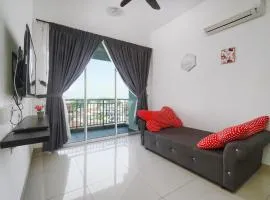 LOVELY 2BR MAJESTIC CONDO 6 PAX POOL VIEW