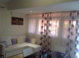 Room in Apartment - Delightful Caribbean apartment in Boca Chica, hostal o pensión en Boca Chica