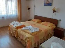 Guest House Plada View