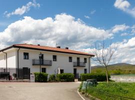 Apartamentos Herri Ondo REFUGIO CLIMATICO, hotel v destinaci Iturmendi
