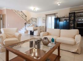 Casa Armonia Zakynthos: 2-Floor Residence، فندق مع موقف سيارات في Gaïtánion