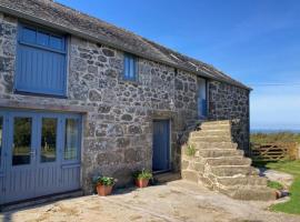 Barn conversion in Zennor, hotel with parking in St Ives
