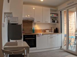 Studio Cosy Chambray-Les-Tours โรงแรมในช็องเบรย์-เล-ตูร์