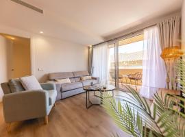 Bravissimo Domènica, 2 bedrooms and balcony, hotel near Girona Train station, Girona