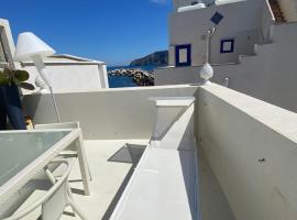 Dal Notaio, Appartamento Con Terrazza, cheap hotel in Marettimo