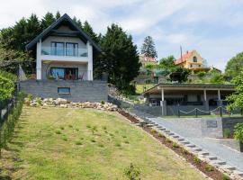 Flow House&Garden, vacation home in Badacsonytomaj