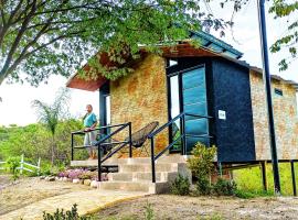 Suite Pacandé , cerca al desierto de la tatacoa, hotel med pool i Aipe