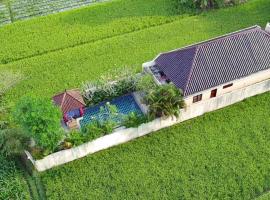 Private pool Villa Sawah Sewon，日惹的度假住所