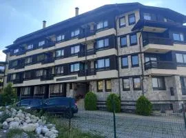 Bansko All Seasons - Cozy Apartments Near Gondola & Mountain Views