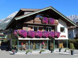 Alpking Hostel, Hotel in Ellmau